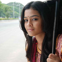Gayathrie Shankar - 18 vayasu hot movie stills | Picture 62450